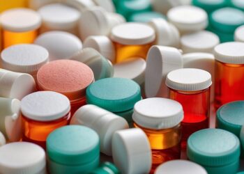 Addressing patient pressure for antibiotics to combat antimicrobial resistance